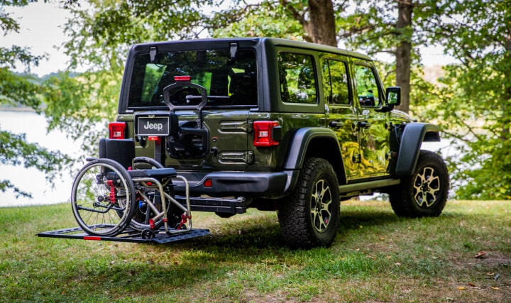 Jeep Wrangler - Lifts, Hoists  and Carriers